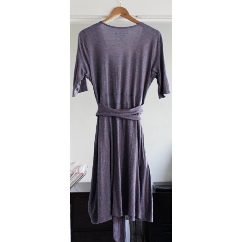 Toad & Co (Horny Toad) - Cue Cafe Wrap Dress in Blue Pattern, size Medium - Picture 4 of 11